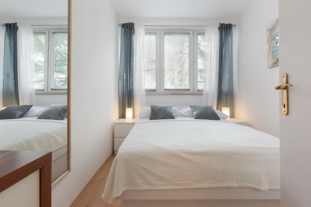 Apartment Gabriella Макарська Екстер'єр фото