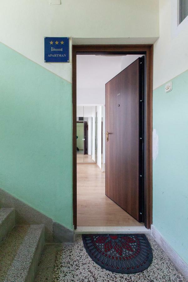 Apartment Gabriella Макарська Екстер'єр фото