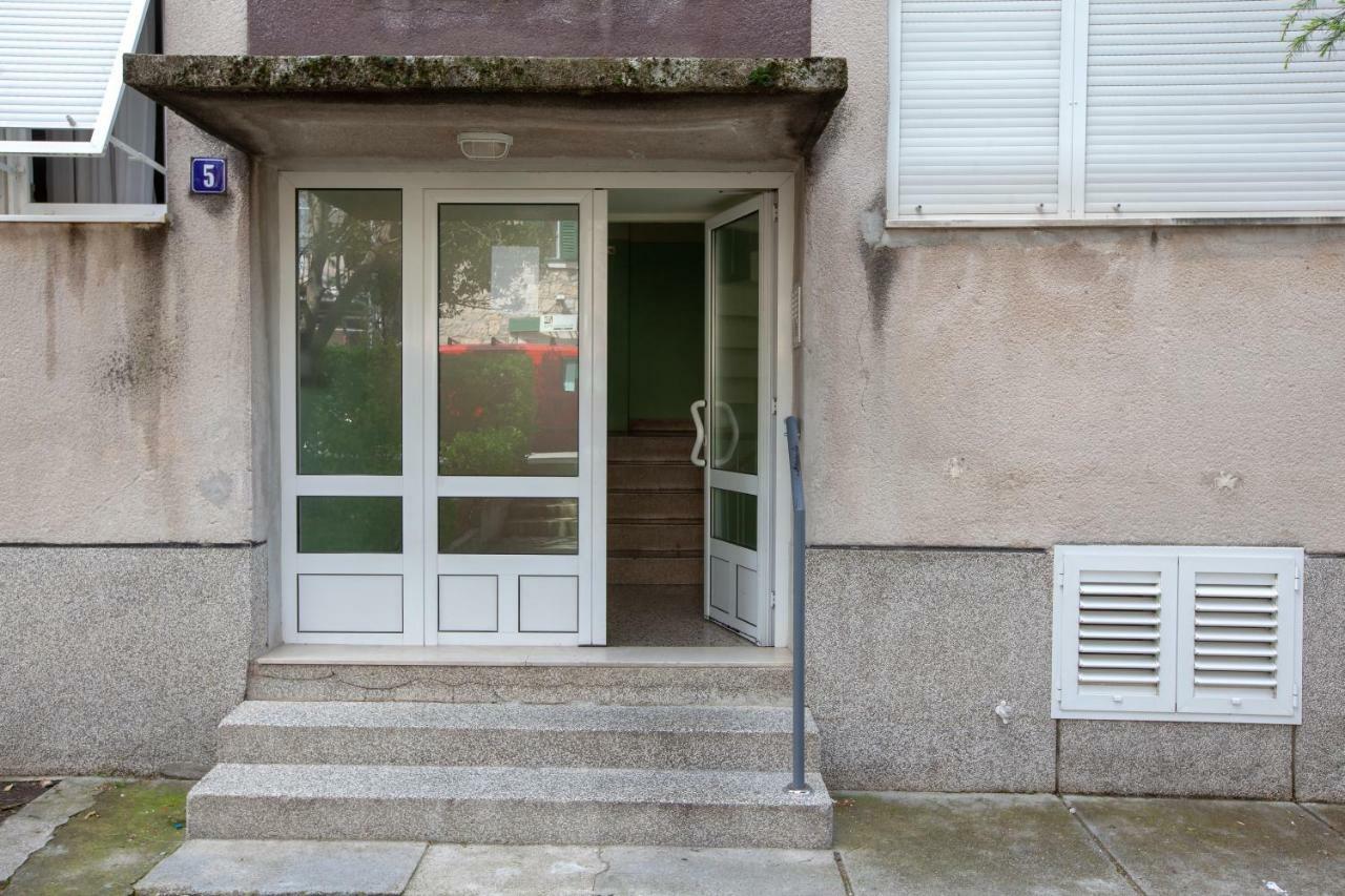 Apartment Gabriella Макарська Екстер'єр фото