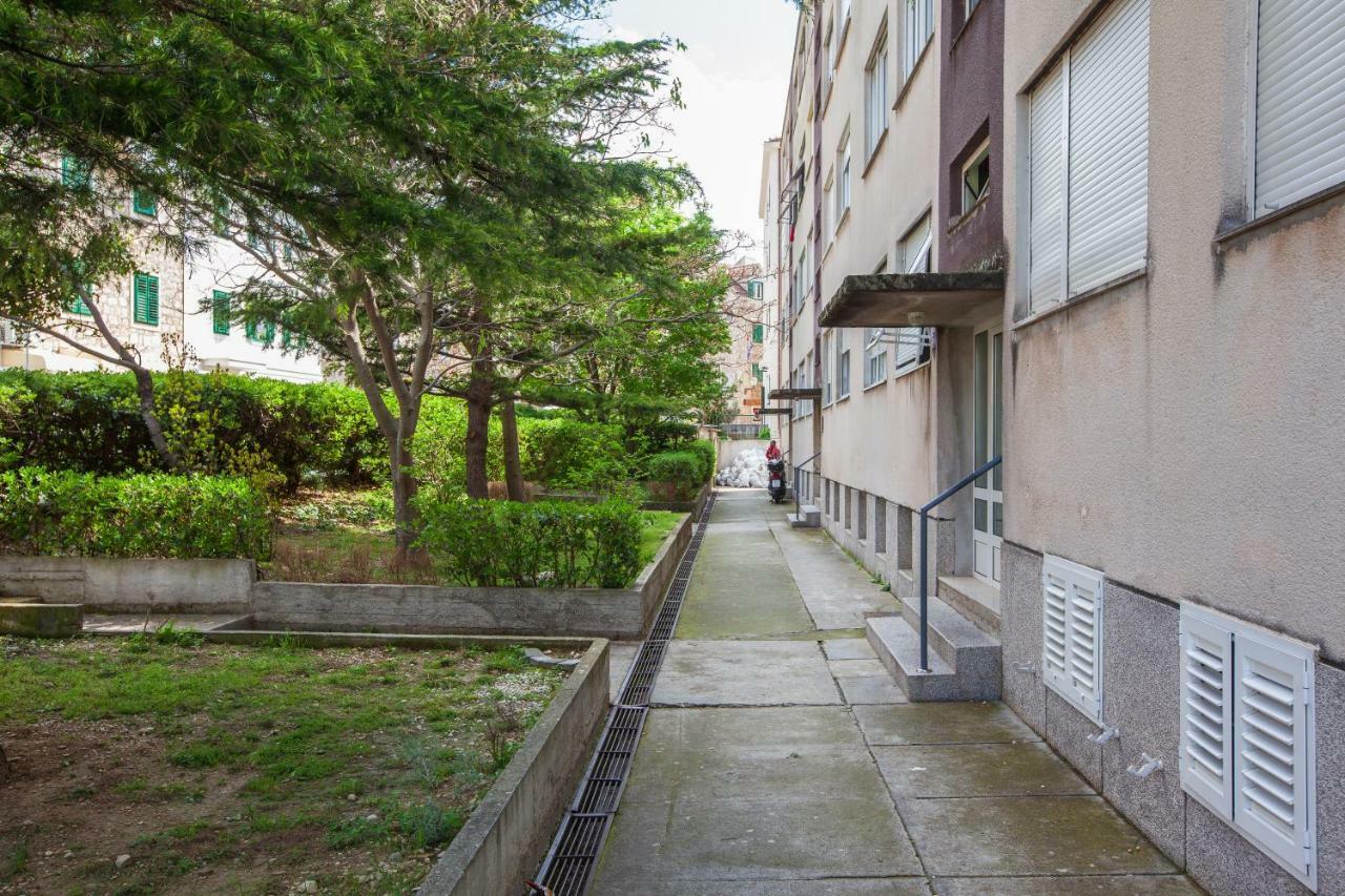 Apartment Gabriella Макарська Екстер'єр фото