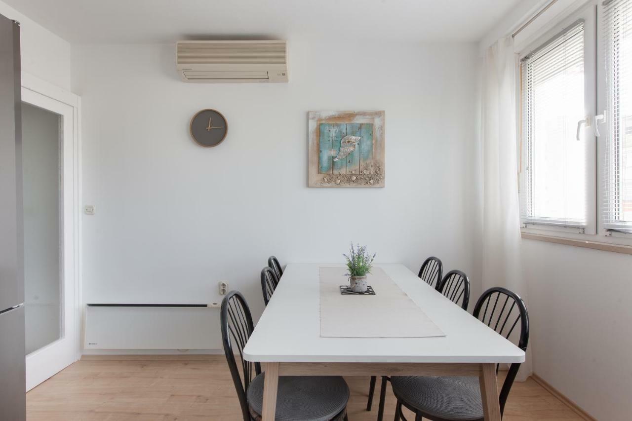 Apartment Gabriella Макарська Екстер'єр фото